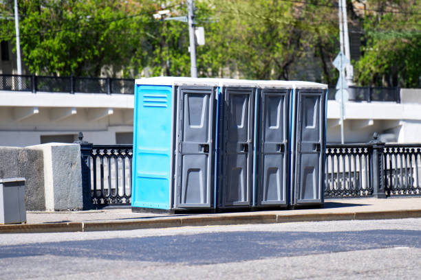 Best Portable restroom trailer rental  in Universal City, TX